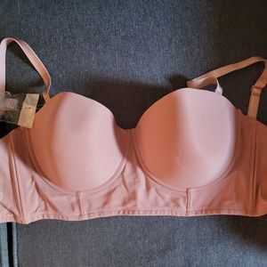 Convertible strapless bra